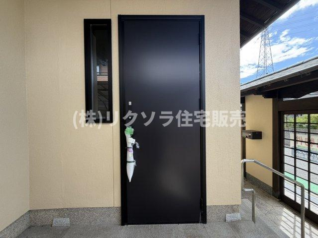 田原台5丁目　中古一戸建ての玄関|■物件内覧・資金計画相談・住宅ローン相談、リフォーム相談、お問合せ受付中■
※当日・翌日のご内覧、ご相談はお電話でのお問合せがスムーズです！