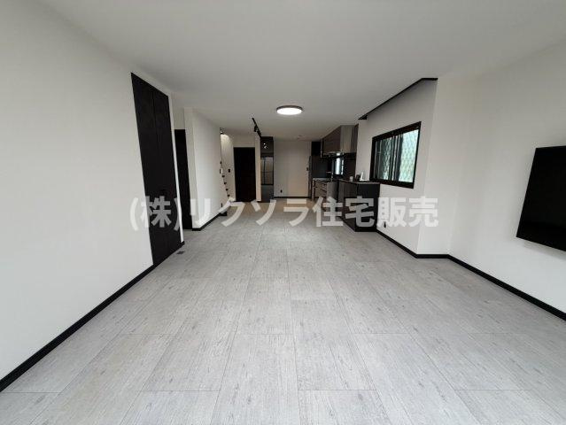 田原台5丁目　中古一戸建てのキッチン|LDK24.2帖
■物件内覧・資金計画相談・住宅ローン相談、リフォーム相談、お問合せ受付中■
※当日・翌日のご内覧、ご相談はお電話でのお問合せがスムーズです！