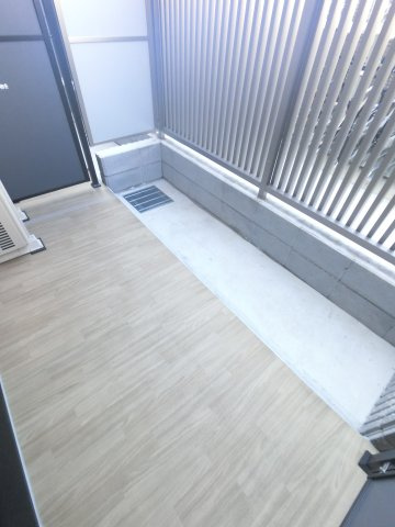 ストーリア市川行徳のバルコニー