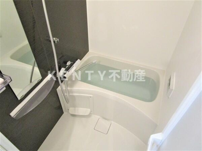 【浴室】 | ＤｅＬＣＣＳ梅屋敷 | コンパクトで使いやすいお風呂です