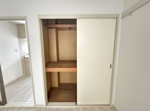 ディアコートサカエ　Ⅱの収納