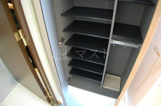 ZERO ONE谷町の玄関|※建物内、別間取り参考写真