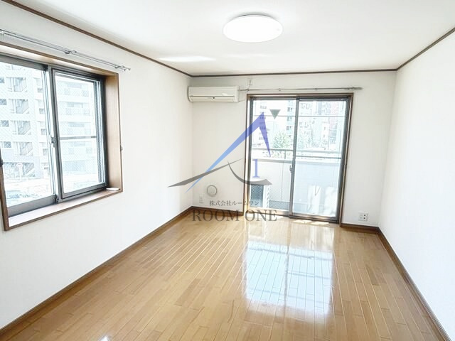 サザンヒルズの居間・リビング|洋室のお部屋です。