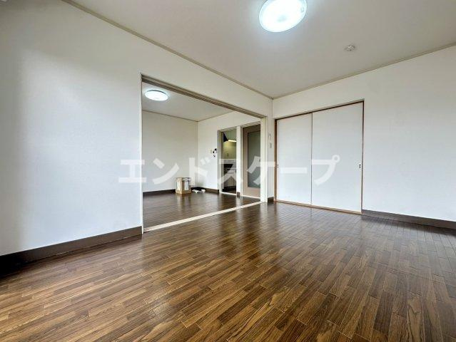 あさひレジデンス高崎上小鳥の洋室|高崎、前橋のお部屋探しはエンドスケープまで！お客様の理想お聞かせ下さい♪