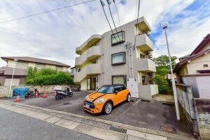 レモンハイムの駐車場