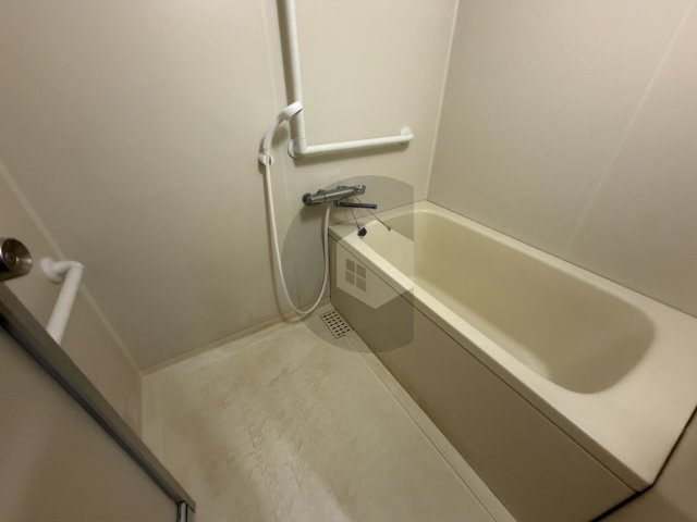 レジェーロ永和の浴室