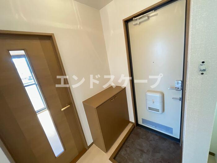 ルビナス　Ⅲの玄関|高崎、前橋、伊勢崎エリアのお部屋探しはエンドスケープまで！お客様の理想お聞かせ下さい♪