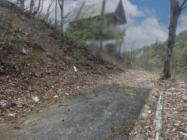 ニューパークひるが野⑮の前面道路含む現地写真