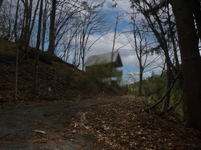ニューパークひるが野⑮の前面道路含む現地写真