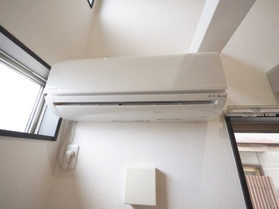 【設備】 | ロフトステージ壱番館 | 快適に過ごせるエアコン付