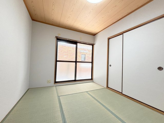 ダリヤハイツの和室