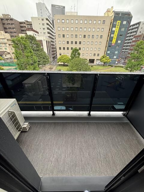 プライムブリス横濱関内のバルコニー