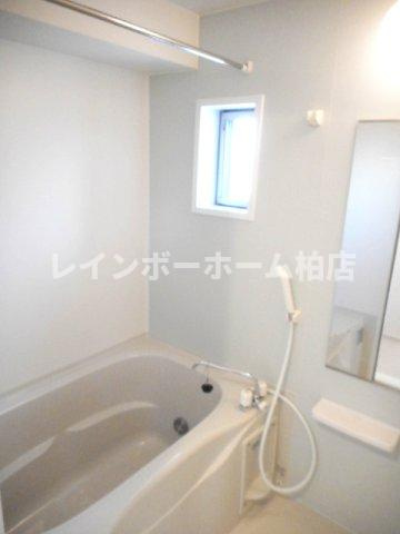 【仲介手数料：50％OFF】対象物件！の浴室|落ち着いた空間のお風呂です