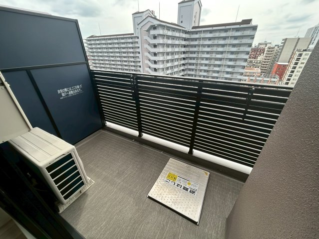 S-RESIDENCE日本橋Qualieのバルコニー