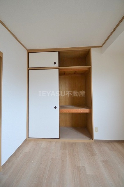 グレーシア庚午の収納|別階の参考写真となります