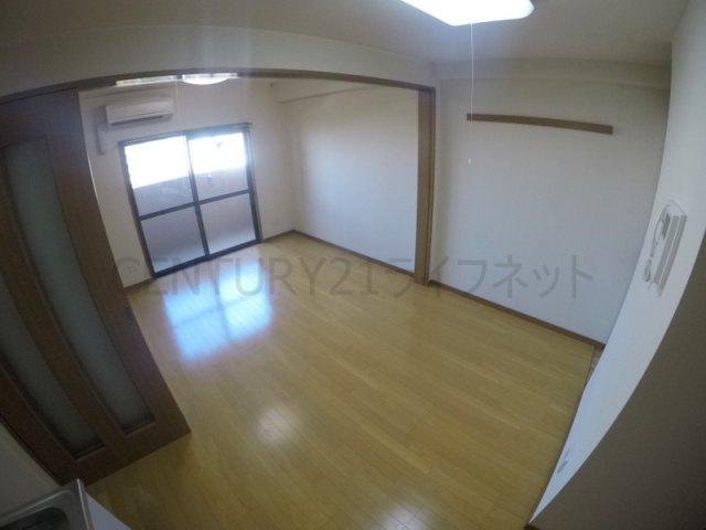 【居間・リビング】 | シーナリ江坂