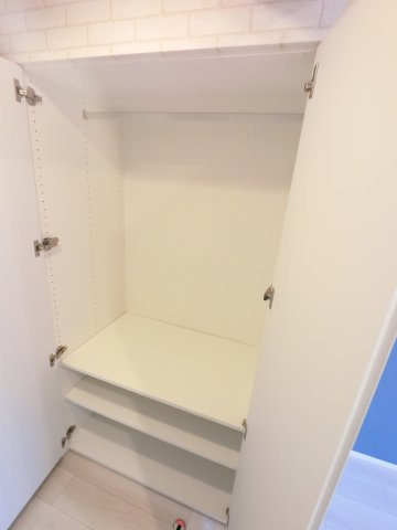 ストーリア市川行徳の収納