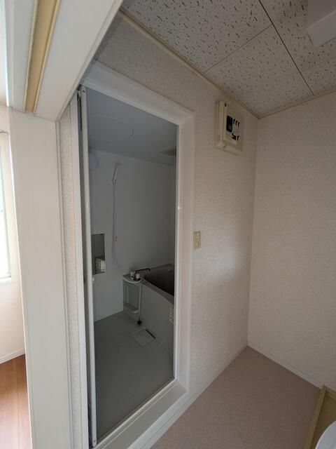 ゴールドクレストの浴室
