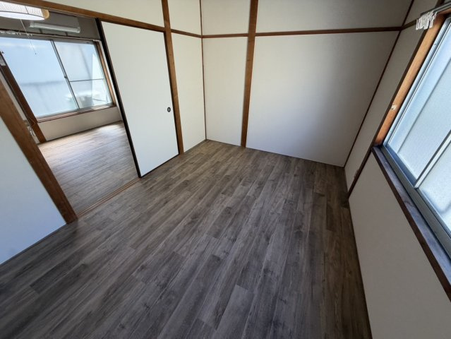 栗ケ丘町戸建の寝室