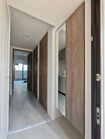 エスリード大阪セレスティアの玄関
