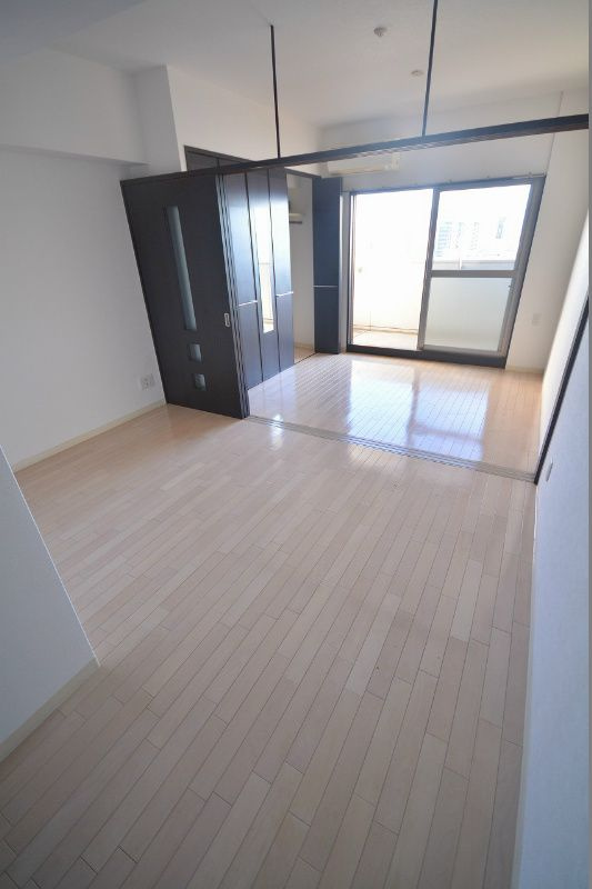 No.65 クロッシングタワーORIENT BLD.の居間・リビング