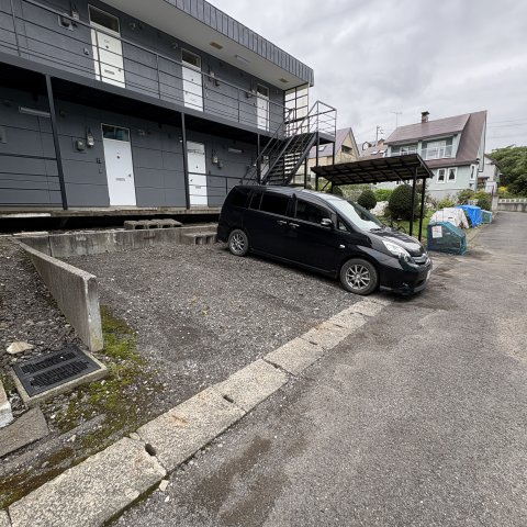 カントリーハウスの駐車場