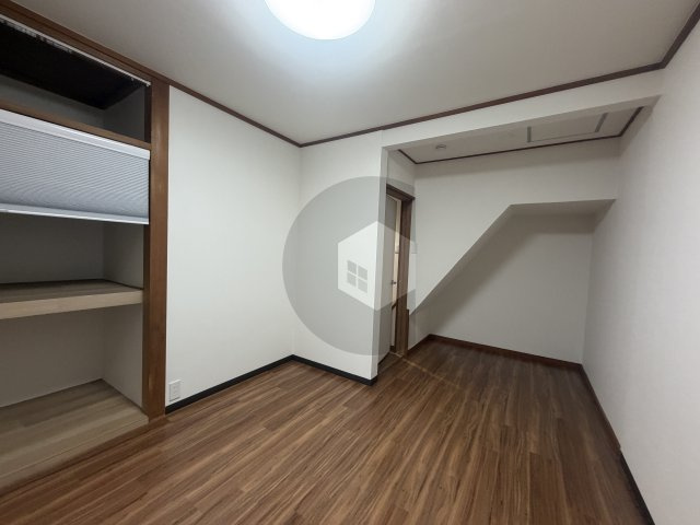 御厨3丁目貸家の子供部屋