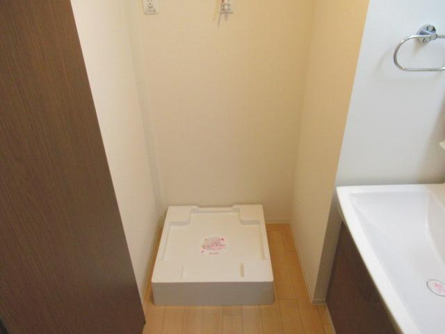 エビデンスの洗面所|室内洗濯機置き場