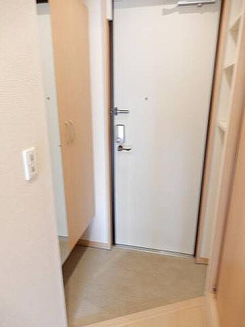 エクセルハイム　Ⅰの玄関