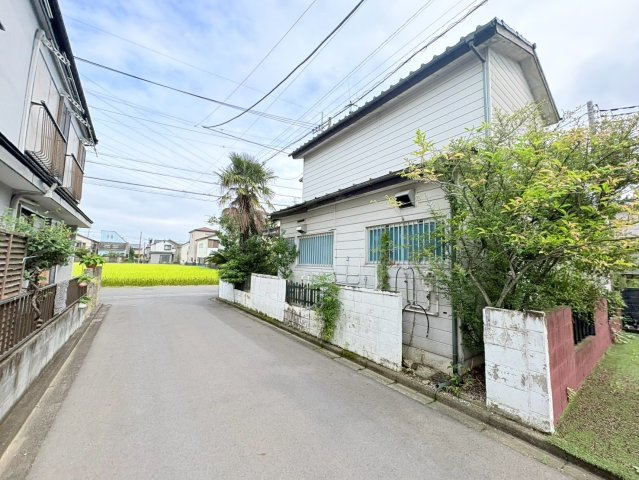 川越市山田　建築条件なし売地　西武新宿線『本川越駅』バス8分　【山田小学区】の前面道路含む現地写真