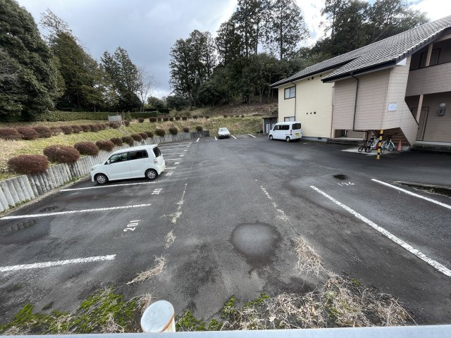 リュバンベールの駐車場