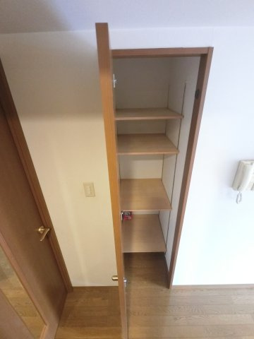 アウラ１０の収納