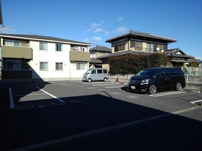 【駐車場】 | アンジュ・プレッソＢ | カースペースがあります