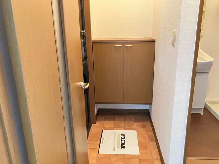 フローラ武蔵ヶ丘の玄関