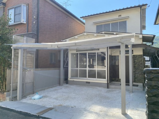 広島市東区馬木４丁目の中古一戸建の駐車場