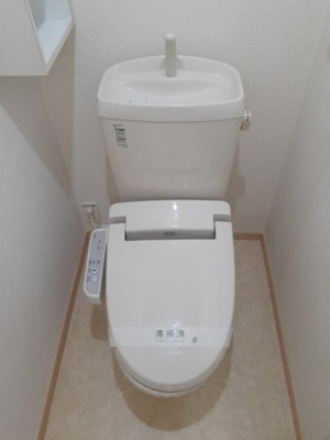 【トイレ】 | アンジュ・プレッソＡ | ゆったりとした空間のトイレです