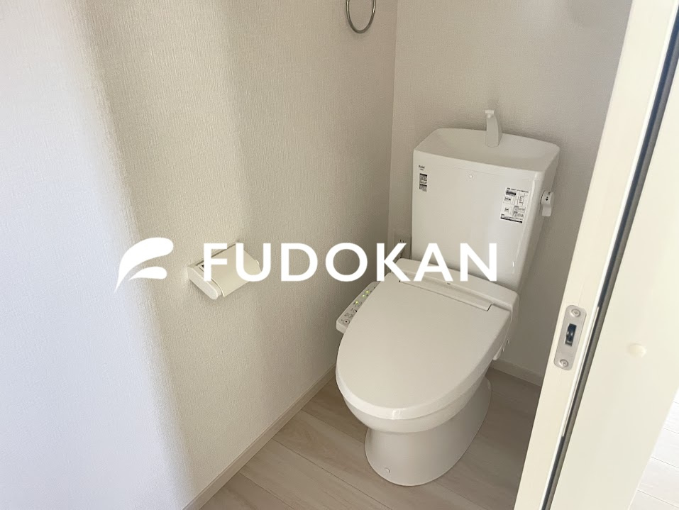 東根市中央【新築建売】のトイレ|節水タイプのトイレは水道代の節約に繋がります。