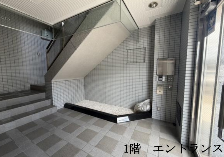 厚木市旭町４丁目の倉庫
