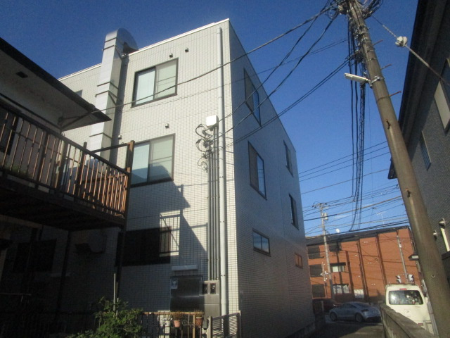 厚木市旭町４丁目の倉庫