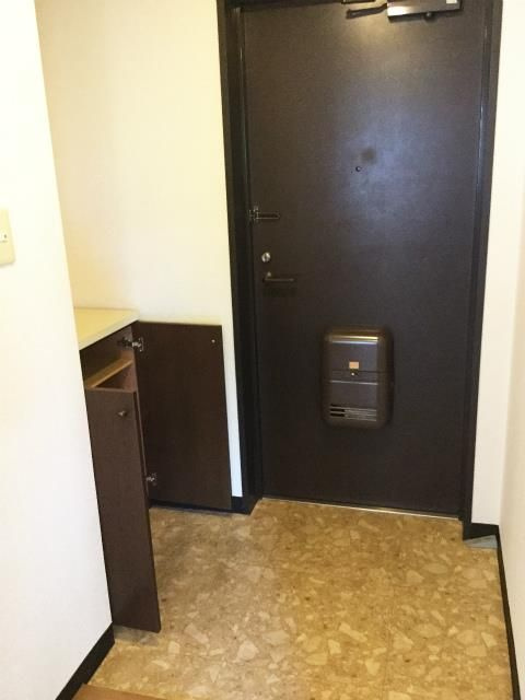 ルート山手の玄関