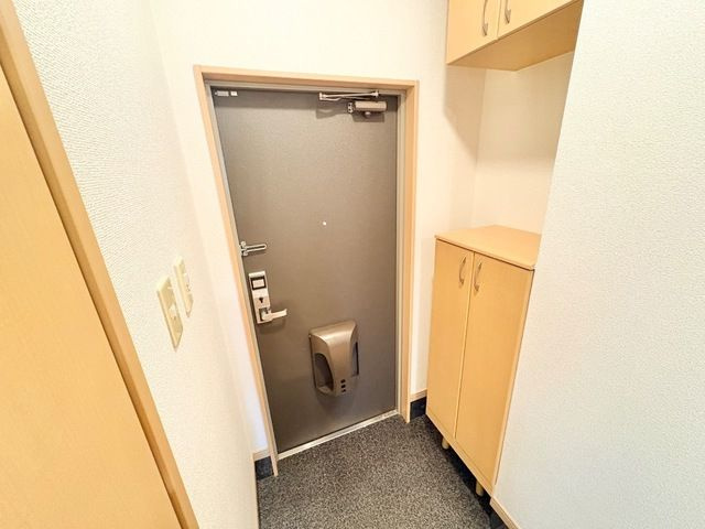 アーバンコートの玄関