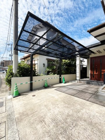 昇町3丁目貸家の駐車場