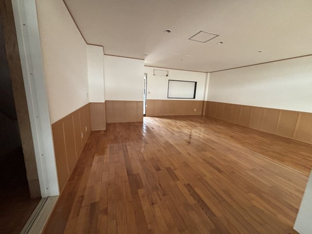 平野台店舗付住宅の内装
