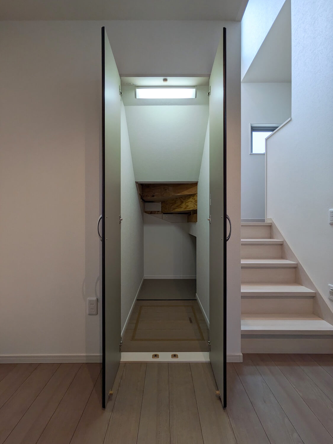 住吉5丁目戸建の収納