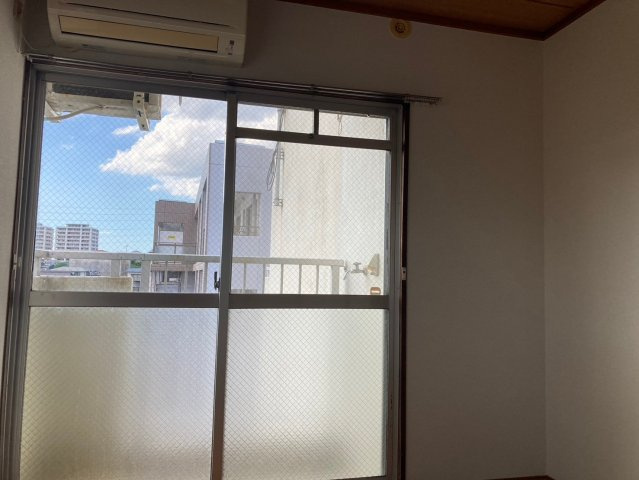 フォーサイト千早Renatusの居間・リビング
