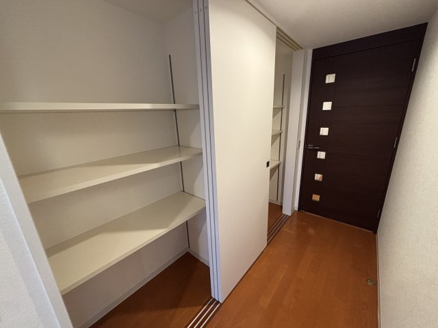 テングッド渡辺通の収納