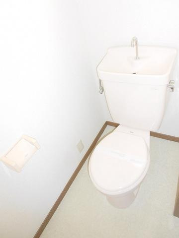 川崎市多摩区菅５丁目のアパートのトイレ