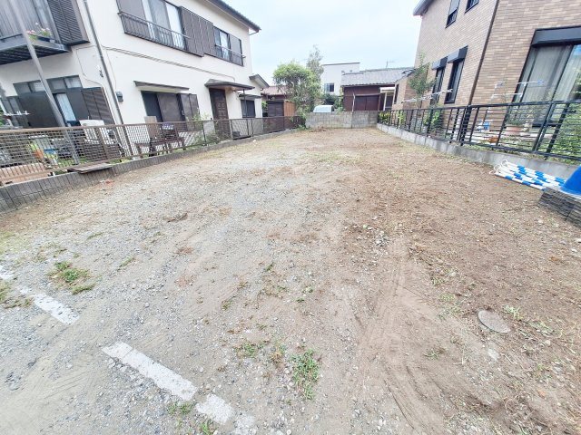 テッセラレジデンス鵠沼の駐車場