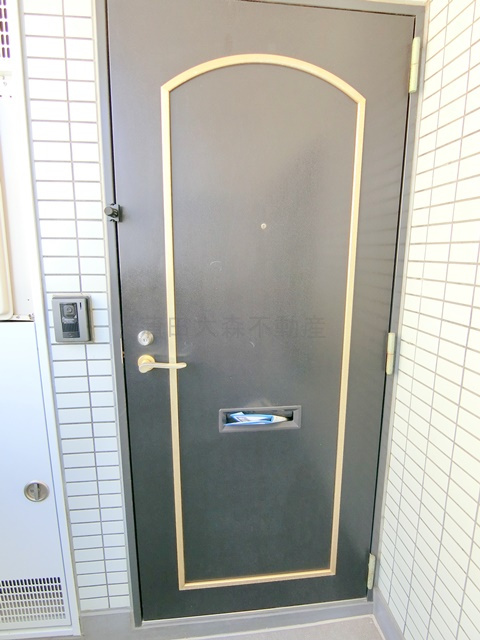 ルミークアン蒲田の玄関