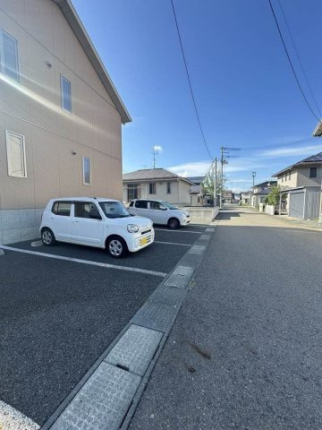 シャーメゾンＳの駐車場